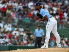 Phillies fazem trocas e adquirem um arremessador forte de Rays Philadelphia Phillies trade for Yoniel Curet Tampa Bay Rays