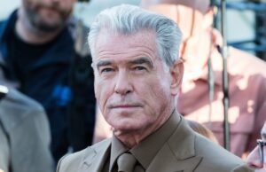 Pierce Brosnan não tem paciência com a pergunta de Natal de James Bond: ‘Eu não poderia me importar’ Pierce Brosnan não tem paciência com a pergunta de Natal de James Bond: 'Eu não poderia me importar'
