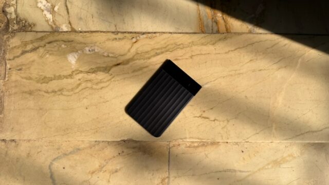 Plaud Note Pro é um excelente gravador com IA que carrego para todo lugar
