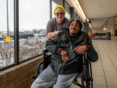 ‘Poder nos números’: trabalhadores de assistência domiciliar em Michigan formam um sindicato estadual 2025.12.06-CM-Ravina-Photo-By-Alejandro-Ugualde-Sandoval-13-scale.JPG