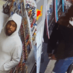 Polícia de Chesapeake busca informações sobre roubo de máquinas de jogos de azar. Os suspeitos na foto entraram em uma loja de conveniência no quarteirão 1000 da Fentress Road e roubaram o cofrinho das máquinas de jogo.