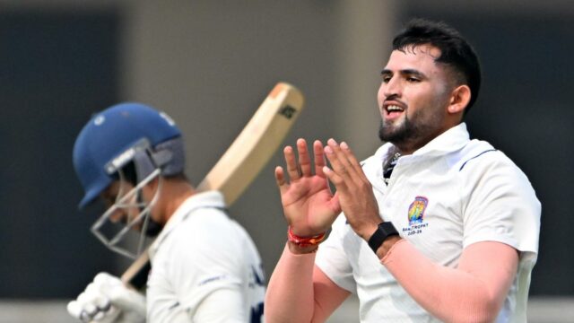 Pontuação AO VIVO do SMAT 2025 Super League Stage: Andhra Pontuação AO VIVO do SMAT 2025 Super League Stage: Andhra enfrenta Madhya Pradesh, Haryana enfrenta Rajasthan; Mumbai, HYD em ação mais tarde