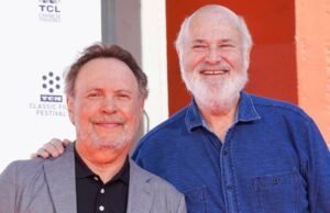 Por dentro da amizade de Billy Crystal e do falecido Rob Reiner ao longo dos anos Por dentro da amizade de Billy Crystal e Rob Reiners ao longo dos anos