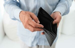 Por que as famílias dos EUA estão “não conseguindo liberar” a linha para participar da economia Por que as famílias dos EUA estão “não conseguindo liberar” a linha para participar da economia