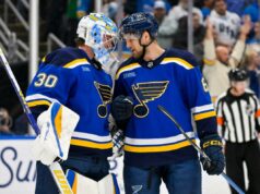 Pós-lançamento das apostas esportivas no Missouri: veja como se inscrever hoje Kansas City Royals Bobby Witt Jr. correndo depois de acertar um single.