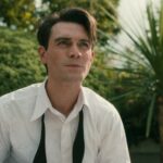 Pôster biográfico de Jimmy Stewart revela KJ Apa como estrela icônica de 'It's a Wonderful Life' (EXCLUSIVO)