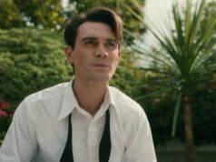 Pôster biográfico de Jimmy Stewart revela KJ Apa como estrela icônica de ‘It’s a Wonderful Life’ (EXCLUSIVO) Pôster biográfico de Jimmy Stewart revela KJ Apa como estrela icônica de 'It's a Wonderful Life' (EXCLUSIVO)