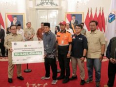 Pramono envia 27 toneladas de ajuda humanitária aos residentes afetados pelo desastre de Sumatra Pramono envia 27 toneladas de ajuda humanitária aos residentes afetados pelo desastre de Sumatra