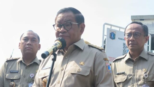 Pramono prepara acordo para MPMEs em terras do governo provincial Pramono prepara acordo para MPMEs em terras do governo provincial de DKI após tumultos em Kalibata envolvendo 6 membros da sede da polícia de Yanma