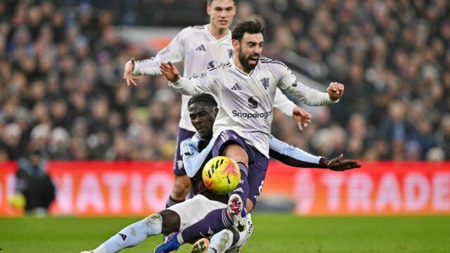 Premier League: Bruno Fernandes lesiona-se no jogo do Man United contra o Aston Villa
