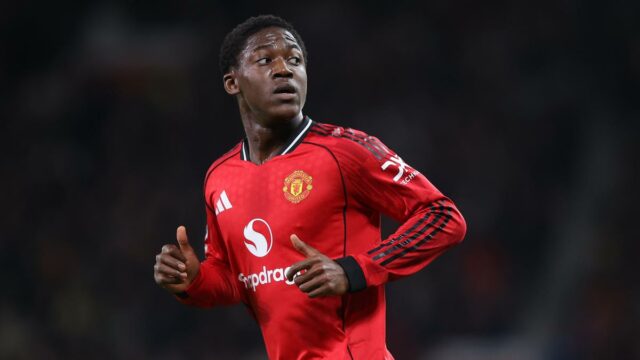 Premier League: Por que Kobbie Mainoo não está na equipe do Man United contra o Aston Villa?
