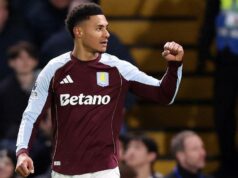 Premier League: dois gols de Watkins levam o Aston Villa a uma vitória por 2 a 1 sobre o Chelsea lightbox-info