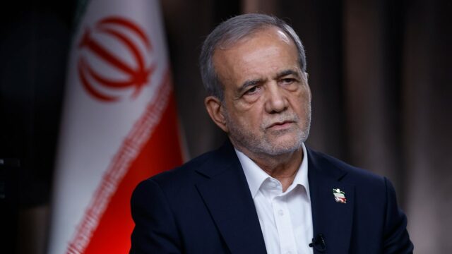 Presidente iraniano diz que seu país está em “guerra total” com os EUA, Israel e Europa: relatórios
