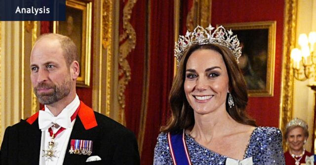 Princesa de Gales escolhe tiara com história de amor para O Príncipe e a Princesa de Gales partem após receberem o presidente alemão e sua esposa no Castelo de Windsor.