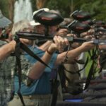 Processo desafia a proibição da Califórnia de armas menos letais de pepperball