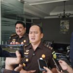 Procurador-geral revela nomes de autores de extração ilegal de madeira em Sumatra, suspeitos de serem a causa de deslizamentos de terra e inundações repentinas