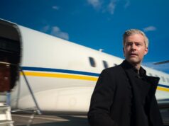 Produtores executivos de ‘Owning Manhattan’ na 2ª temporada e o lado vulnerável de Ryan Serhant: ‘Ele não é apenas uma máquina de vendas’ Produtores executivos de 'Owning Manhattan' na 2ª temporada e o lado vulnerável de Ryan Serhant: 'Ele não é apenas uma máquina de vendas'