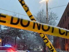 Professor da Universidade Brown: Agressor ‘gritou alguma coisa’ e depois abriu fogo Professor da Universidade Brown: Agressor 'gritou alguma coisa' e depois abriu fogo