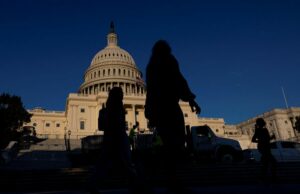 Projeto de lei de defesa abrangente dos EUA é aprovado, com disposições da Ucrânia e da Venezuela desafiando Trump Yahoo news home