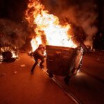 Protestos abalam a nação europeia à medida que o prazo da zona euro se aproxima – Putin observa de perto