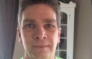 Quem é Jay Morrison? NFL Reporter anunciou esposa de 32 anos de morte Quem é Jay Morrison O repórter da NFL anunciou a morte de sua esposa após um problema médico catastrófico