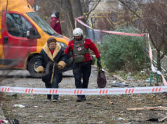 Questões-chave não resolvidas nas negociações EUA-Ucrânia sobre o fim da guerra da Rússia, segundo Zelenskyy Yahoo news home