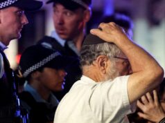 Rabino critica a Austrália pelo assassinato de Bondi de dois líderes judeus, um com ‘profundos laços com os EUA’ Rabino critica a Austrália pelo assassinato de Bondi de dois líderes judeus, um com 'profundos laços com os EUA'