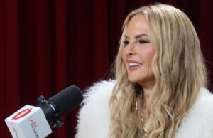 Rachel Zoe diz que não sabe quais tratamentos de beleza ela fez Hailey-Bieber-GettyImages-2241941369