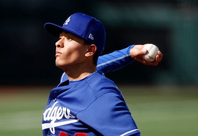 Rangers perdem o direito de 27 anos para lançar Diamondbacks Rangers perdem o direito de 27 anos para lançar Diamondbacks necessitados