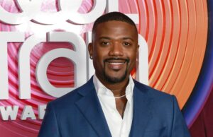 Ray J diz que está pedindo carona e pede comida e abrigo após a prisão Ray J e Brandy