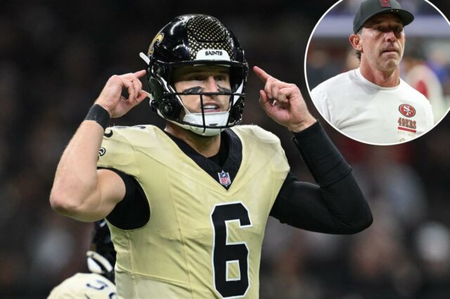 O técnico do San Francisco 49ers, Kyle Shanahan, está afastado.