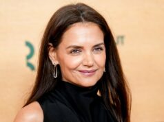 Recrie o look trench coat desleixado e sem esforço de Katie Holmes por US $ 46 Kendall Jenner participa da 3ª Gala Anual do Academy Museum no Academy Museum of Motion Pictures em 3 de dezembro de 2023 em Los Angeles, Califórnia.
