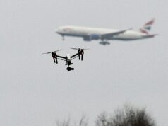 Reino Unido sob vigilância de ‘espião no céu’ enquanto centenas de drones são implantados em todo o país Reino Unido sob vigilância de 'espião no céu' enquanto centenas de drones são implantados em todo o país