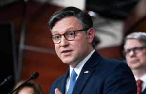 Relatório: Projeto de lei republicano de saúde da Câmara reduz os prêmios do Obamacare em 12% e economiza US$ 30 bilhões Relatório: Projeto de lei republicano de saúde da Câmara reduz os prêmios do Obamacare em 12% e economiza US$ 30 bilhões