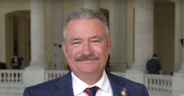 Representante do Partido Republicano Bacon: O mandato de Hegseth 'causará Representante do Partido Republicano Bacon: O mandato de Hegseth 'causará danos ao nosso país nos próximos anos'