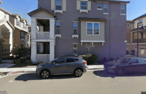 Residência unifamiliar é vendida em Milpitas por US$ 1,7 milhão 1566 Hidden Creek Lane - Google Street View