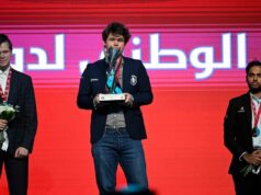 Revisão do Campeonato Mundial de Rápido e Blitz: Erigaisi e Humpy Koneru retornam com medalhas de bronze lightbox-info