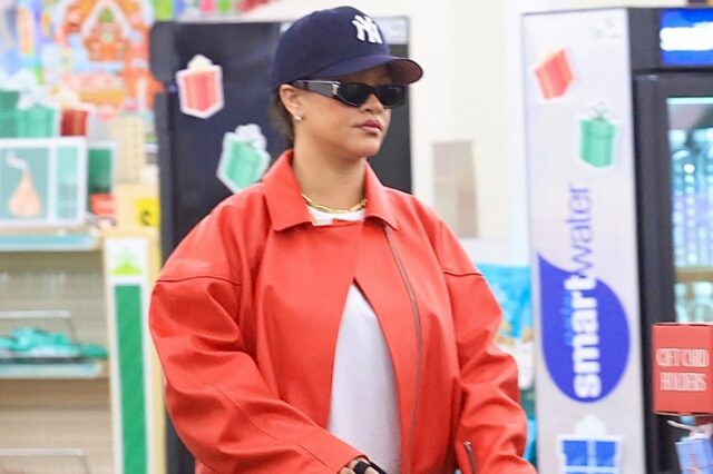 Rihanna faz compras com saltos de pele de cobra e mais fotos de estrelas
