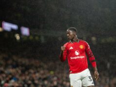 Rio Ferdinand dá conselhos ‘cortantes’ a Kobbie Mainoo sobre exatamente o que ele deve fazer agora Kobbie Mainoo e Ruben Amorim se separam