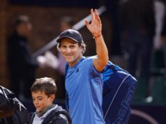 Rio Ferdinand explica por que o ‘ridículo’ Diego Forlán falhou no Man Utd, ele tentou seguir o jogador errado Rio Ferdinand participando da F1