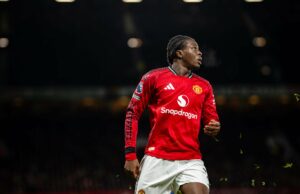 Rio Ferdinand rejeita comparação de Patrick Dorgu com o herói cult ‘subestimado’ do Man Utd que era um ‘espécime ridículo’ Patrick Dorgu durante a partida da Premier League entre Tottenham Hotspur e Manchester United no Tottenham Hotspur Stadium em 2025 em Londres, Inglaterra.