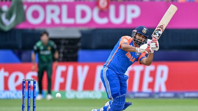 Rishabh Pant marca 64 bolas cinquenta na partida Delhi x Gujarat no Troféu Vijay Hazare
