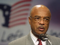 Rod Paige, primeiro negro a servir como secretário de Educação dos EUA, morre aos 92 anos Yahoo news home