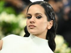 Rosalía anuncia turnê global ‘Lux’ para 2026, incluindo 11 shows em arenas na América do Norte Rosalía anuncia turnê global 'Lux' para 2026, incluindo 11 shows em arenas na América do Norte