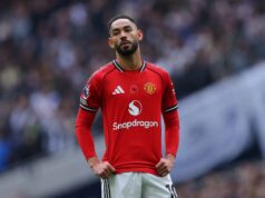 Ruben Amorim explica porque Matheus Cunha está ‘com dificuldades’, pode aprender com Matthijs de Ligt A estrela do Manchester United, Matheus Cunha, comemora com Leny Yoro, Benjamin Sesko e Diogo Dalot durante a partida da Premier League entre Manchester United e Brighton em Old Trafford, em Manchester, Inglaterra, em 2025.