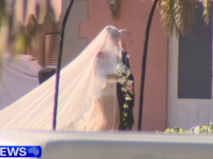 Sam Kerr e Kristie Mewis se casam em cerimônia privada em Perth Sam Kerr e Kristie Mewis se casam em cerimônia privada em Perth