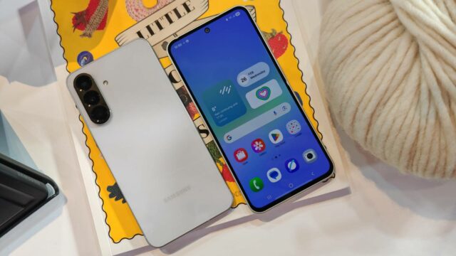 Samsung pode estar trabalhando em uma bateria de 20.000mAh O OnePlus 12 comparado ao Pixel 9 Pro XL, atrás do logotipo AP Best