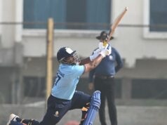 Sarfaraz Khan acerta 15 bolas 50 menos de uma hora antes do leilão IPL em Abu Dhabi Sarfaraz Khan acerta 15 bolas 50 menos de uma hora antes do leilão IPL em Abu Dhabi