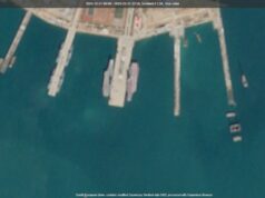 Satélites encontram dois porta-aviões chineses na base naval Satélites encontram dois porta-aviões chineses na base naval