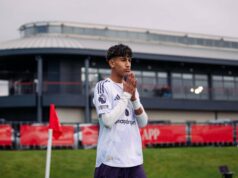 Se JJ Gabriel pode jogar pelo Man Utd durante a FA Youth Cup, o plano para o resto da temporada ficou claro JJ Gabriel comemora pelo Manchester United Sub-18.